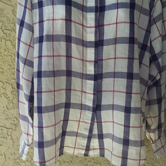 Exclusively Lord &Taylor collared button up and bu - Picture 3 of 8